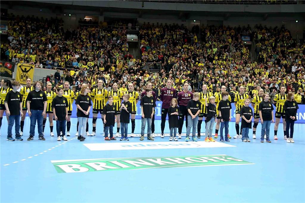Die BVB-Handball-Damen siegten am Sonntag vor Rekordkulisse gegen Siófok KC aus Ungarn.
