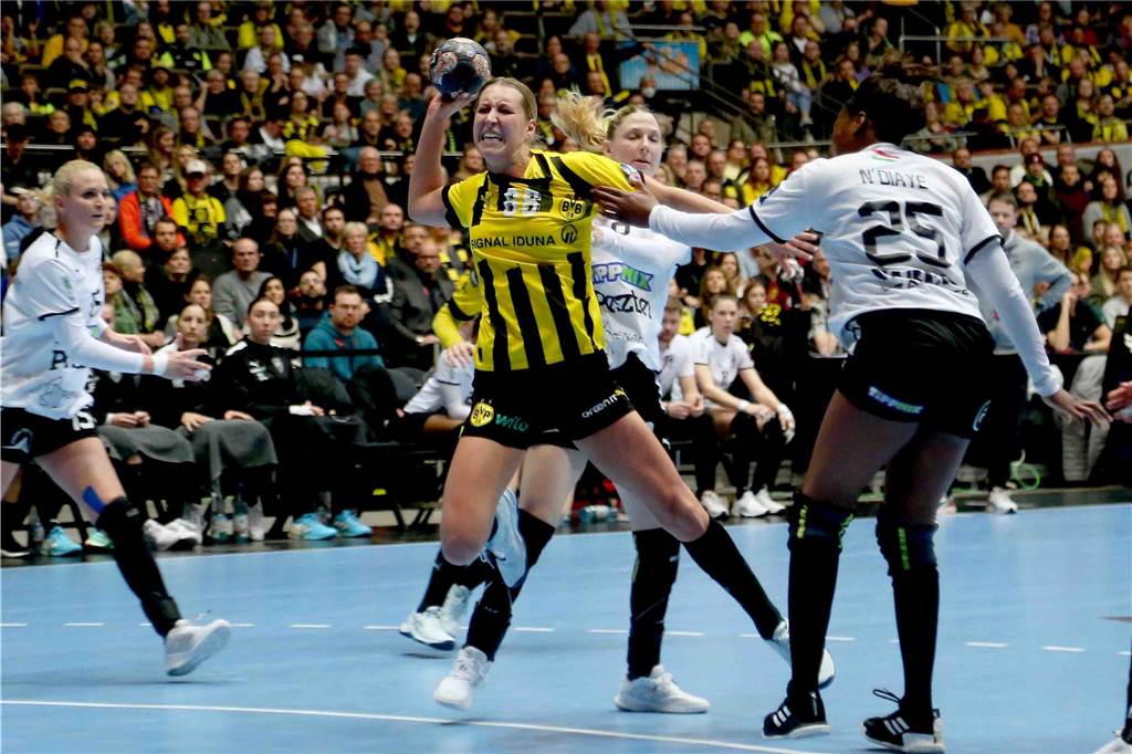 Die BVB-Handball-Damen siegten am Sonntag vor Rekordkulisse gegen Siófok KC aus Ungarn.