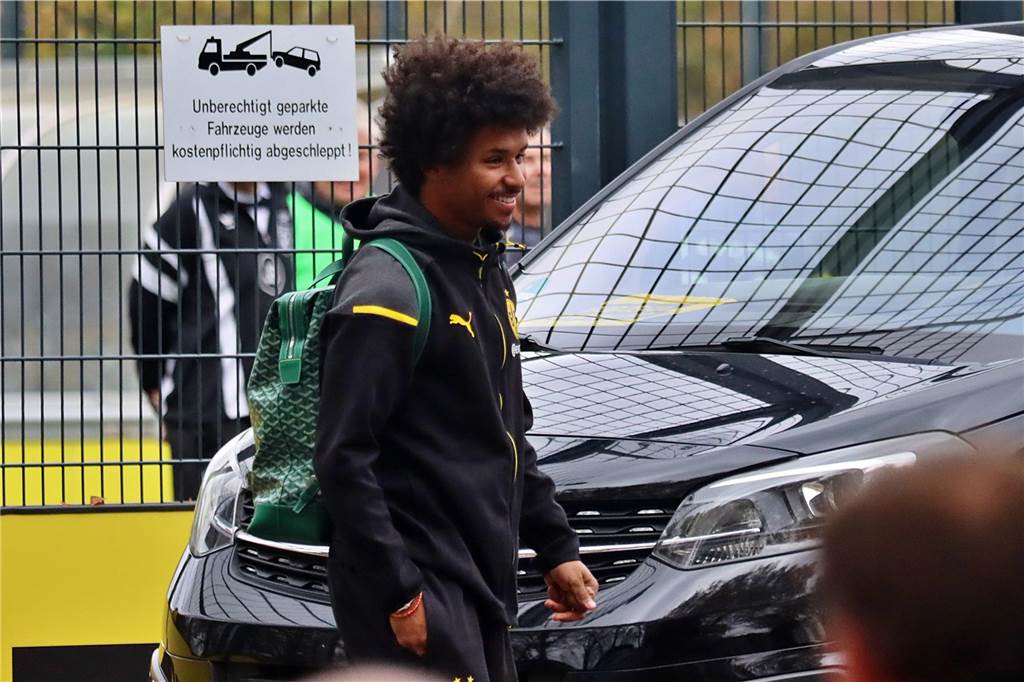 Die BVB-Profis auf dem Weg ins Teamhotel.