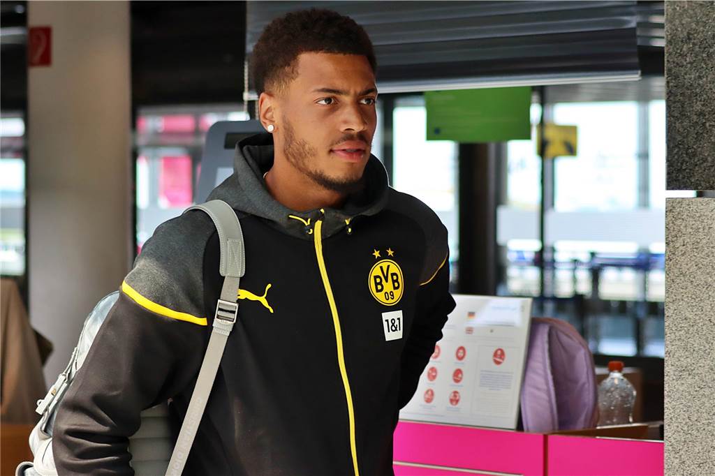 Die BVB-Profis auf dem Weg nach Erfurt.