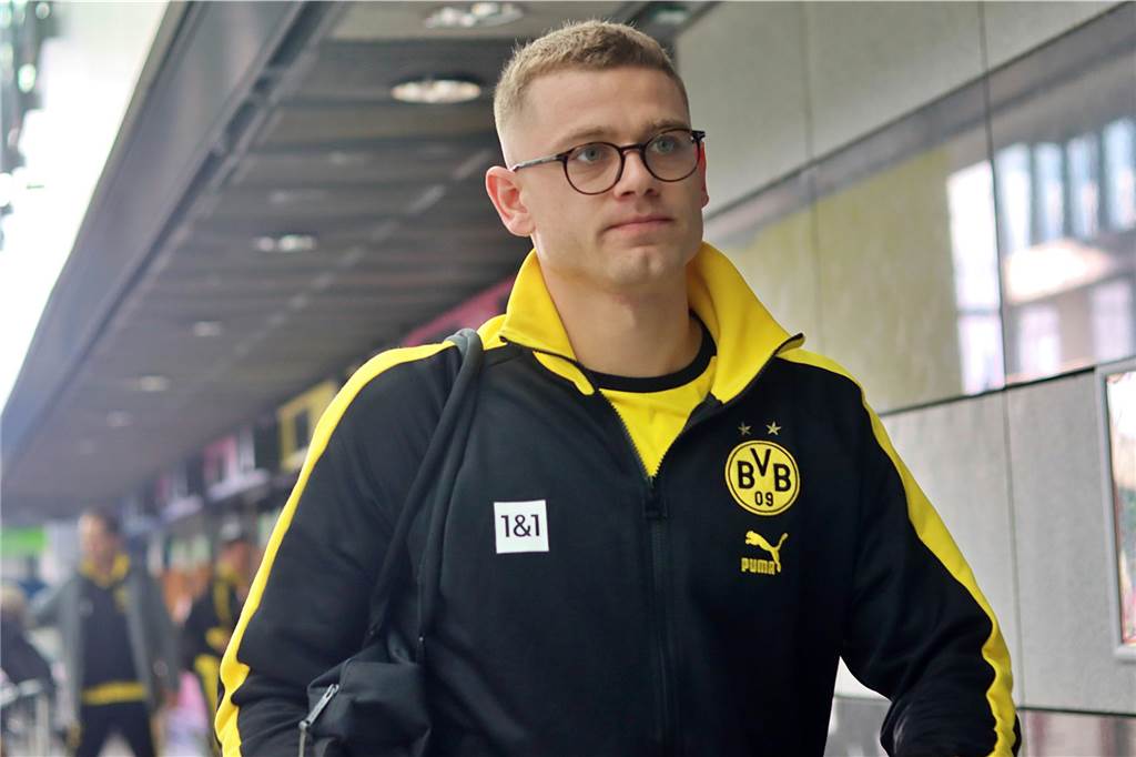 Die BVB-Profis auf dem Weg nach Stuttgart.