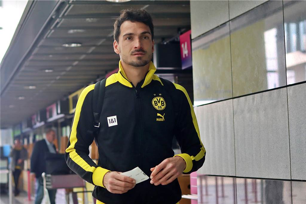Die BVB-Profis auf dem Weg nach Stuttgart.