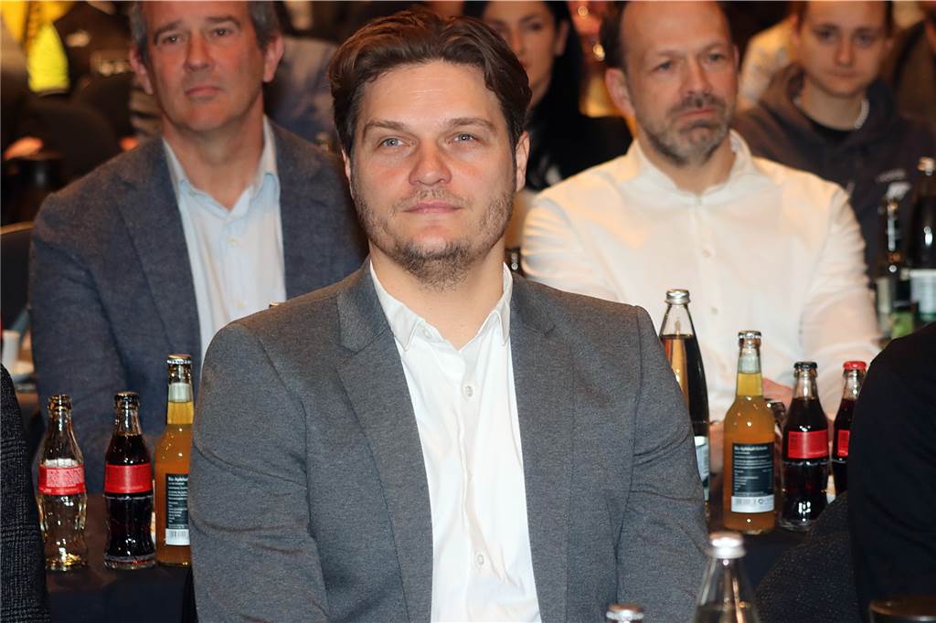 Die BVB-Profis zu Gast bei der Mitgliederversammlung.