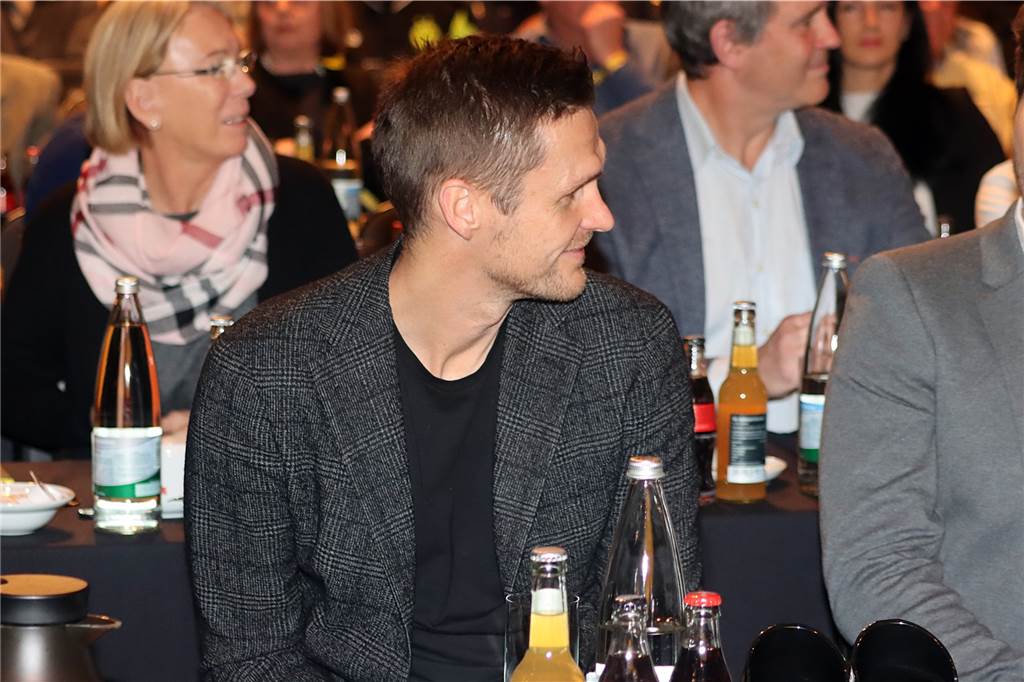 Die BVB-Profis zu Gast bei der Mitgliederversammlung.