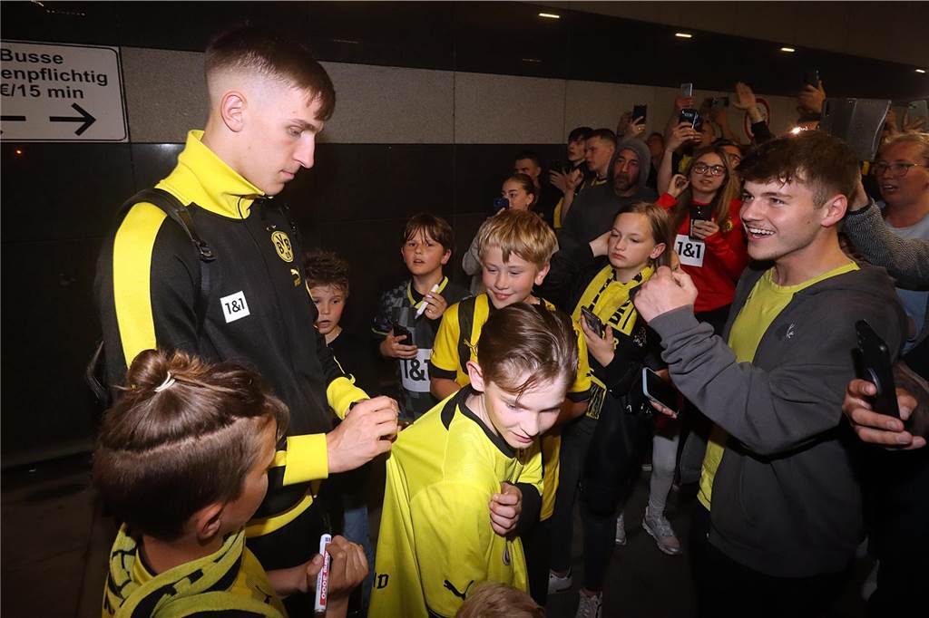 Die BVB-Rückkehr aus Augsburg.