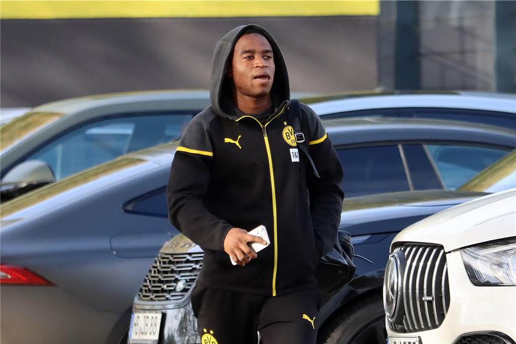 Die BVB-Spieler auf dem Weg ins Teamhotel.