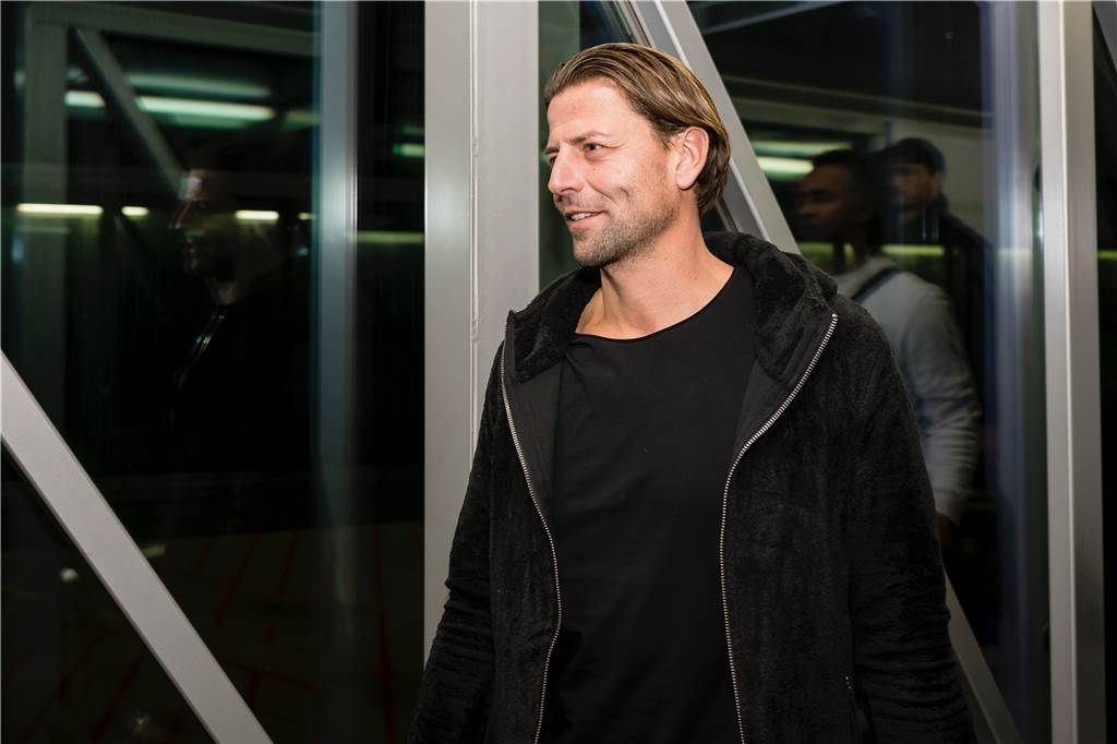Die BVB-Spieler auf dem Weg nach Singapur.