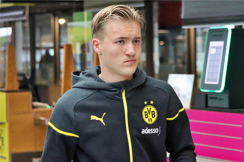 Die BVB-U19 auf dem Weg nach Newcastle.