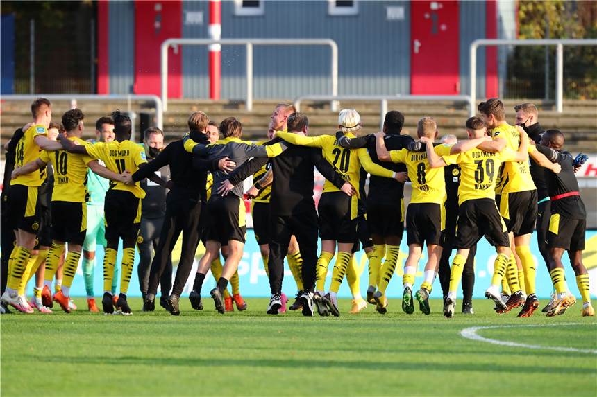 BVB-U23 darf weiterspielen: Kein Lockdown in der Regionalliga Die BVB-U23 darf weiterspielen in der Regionalliga.