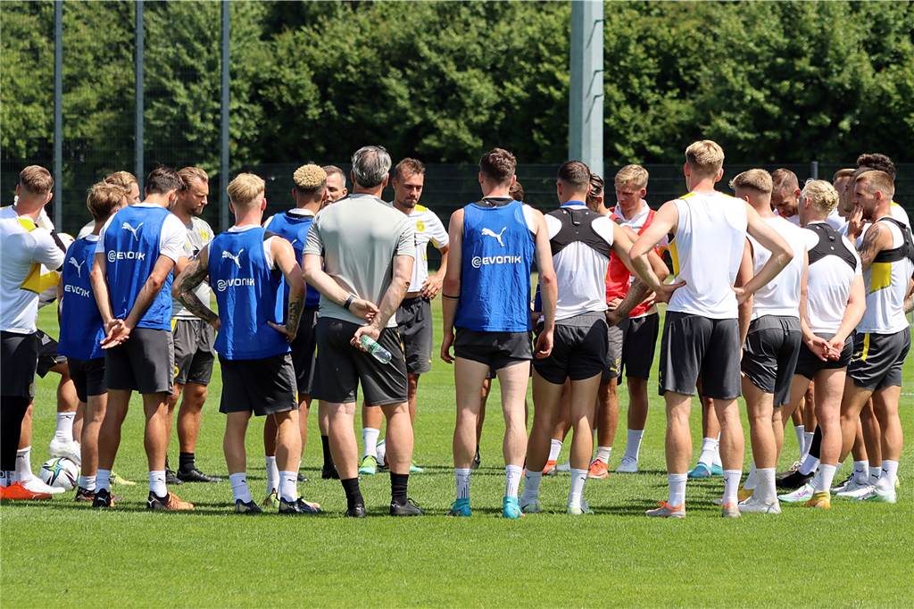 BVB-U23: Neuzugang Mario Suver will „in Sachen Einstellung ein Vorbild sein“ Die BVB-U23 geht mit vielen Neuzugängen in die Saison 22/23.
