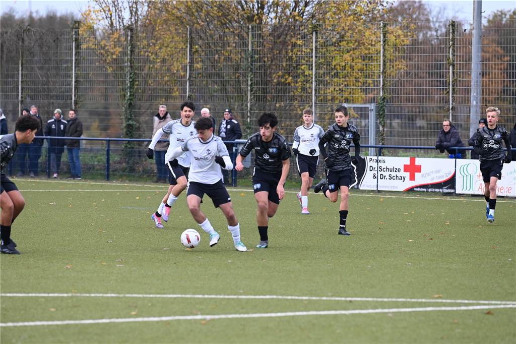 Die C-Jugend von SW Röllinghausen setzte sich im Kreispokal-Endspiel mit 6:0 gegen den TuS Haltern durch.