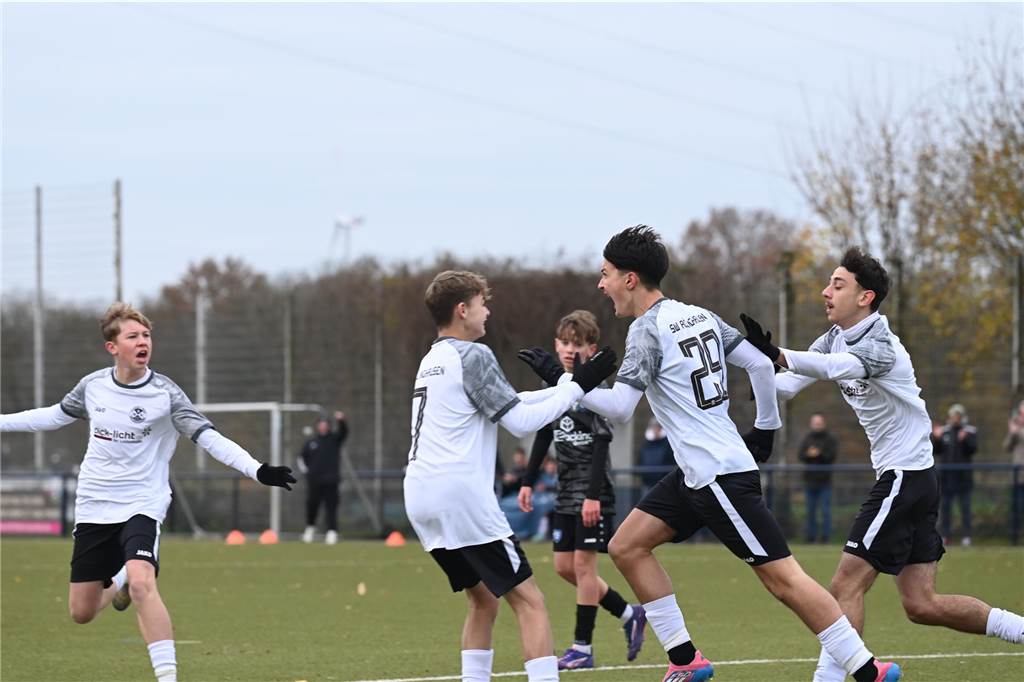 Die C-Jugend von SW Röllinghausen setzte sich im Kreispokal-Endspiel mit 6:0 gegen den TuS Haltern durch.