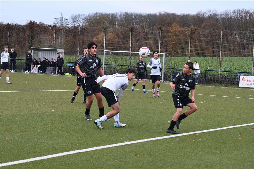 Die C-Jugend von SW Röllinghausen setzte sich im Kreispokal-Endspiel mit 6:0 gegen den TuS Haltern durch.