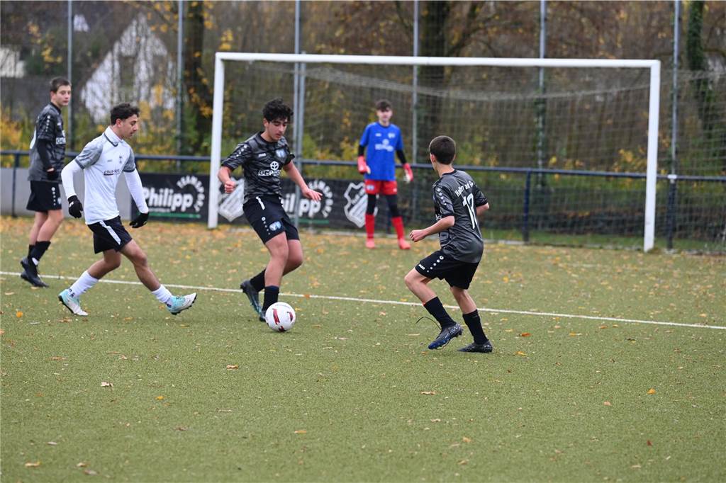 Die C-Jugend von SW Röllinghausen setzte sich im Kreispokal-Endspiel mit 6:0 gegen den TuS Haltern durch.