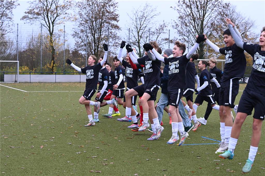 Die C-Jugend von SW Röllinghausen setzte sich im Kreispokal-Endspiel mit 6:0 gegen den TuS Haltern durch.
