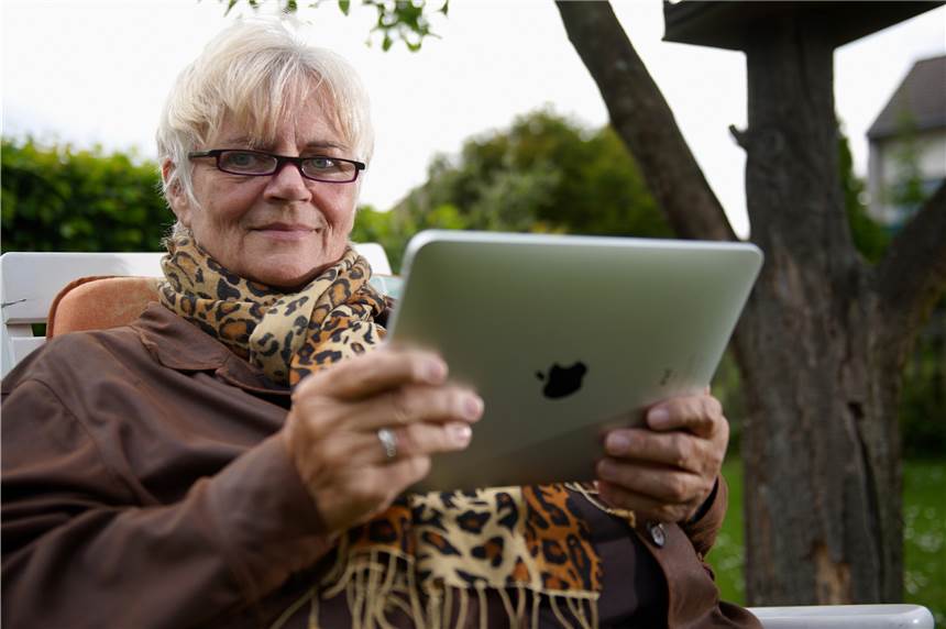 Nach Besuchsverbot: Caritas Ahaus bietet Videochats für Bewohner und Angehörige an Die Caritas für die Dekanate Ahaus und Vreden bietet den Bewohnern ihrer Einrichtungen ab Mittwoch an, mit Angehörigen per Videochat zu kommunizieren. (Symbolfoto)