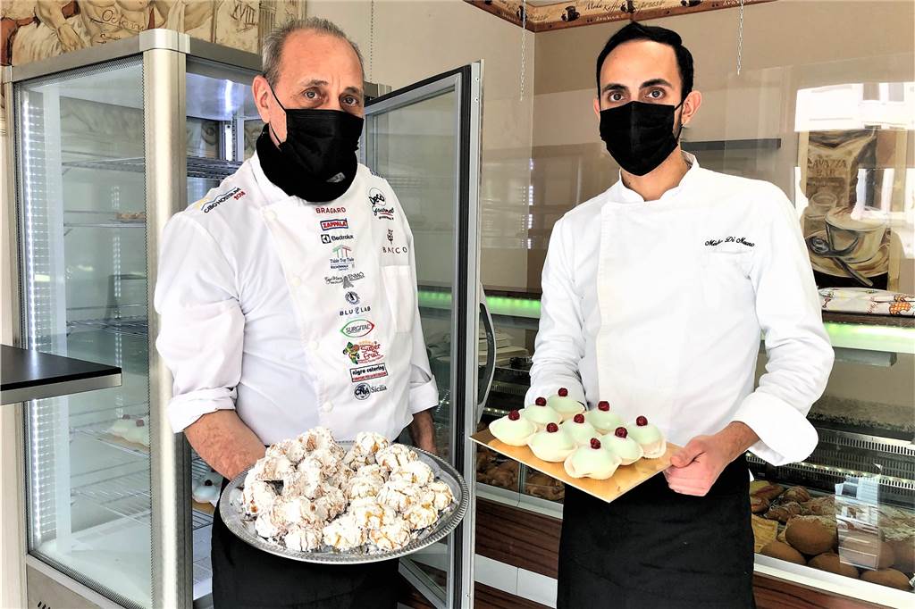 Sizilianisches Streetfood in Dortmund: „Alle sollen unser Essen lieben“ Die „Cassatine Siciliane“ (kleine Törtchen) sind bei den Stammkunden besonders beliebt.