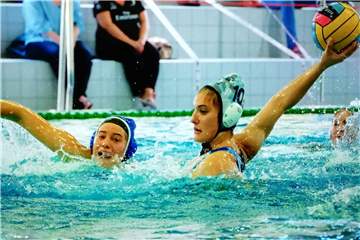 Die Castrop-Rauxelerin Kim Büchter (am Ball) hat mit dem SV BW Bochum die Bundesliga-Endrunde erreicht.