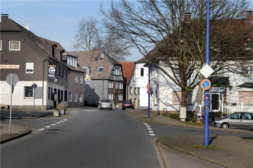 Radweg und Lkw-Verbot: CDU fordert Änderungen in der Reichshofstraße Die CDU fordert ein Lkw-Verbot für die Reichshofstraße in Westhofen.
