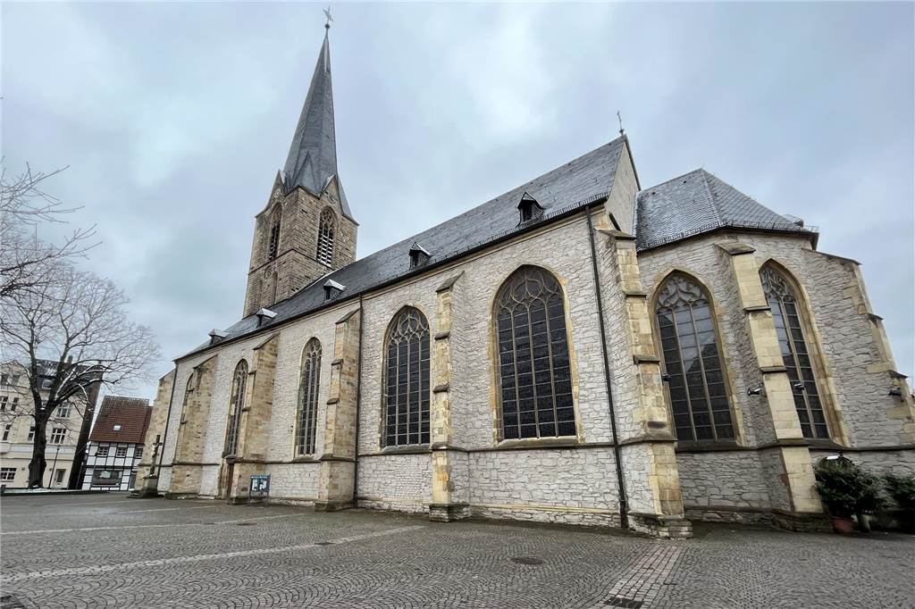 Die Christophorus-Kirche ist ein imposantes Gebäude.