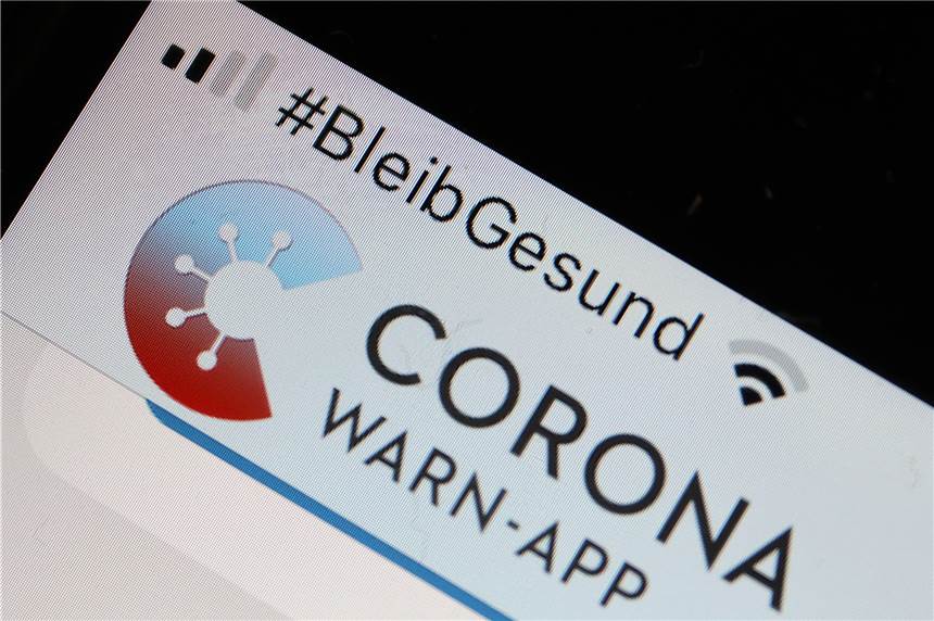 Video: Was Nutzer zur Corona-Warn-App wissen sollten Die Corona-Warn-App ist am 16. Juni freigeschaltet worden.