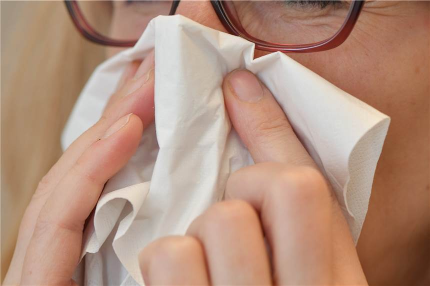 Virus-Variante Delta nimmt in Deutschland weiter zu Die Delta-Variante des Coronavirus ist viel ansteckender, als alle bislang bekannten. Auch die Symptome unterscheiden sich.
