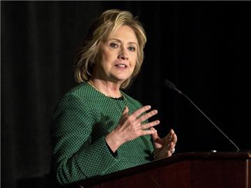 Die Demokratin Hillary Clinton steigt in den Präsidentschaftswahlkampf ein. Foto: Andrew Gombert