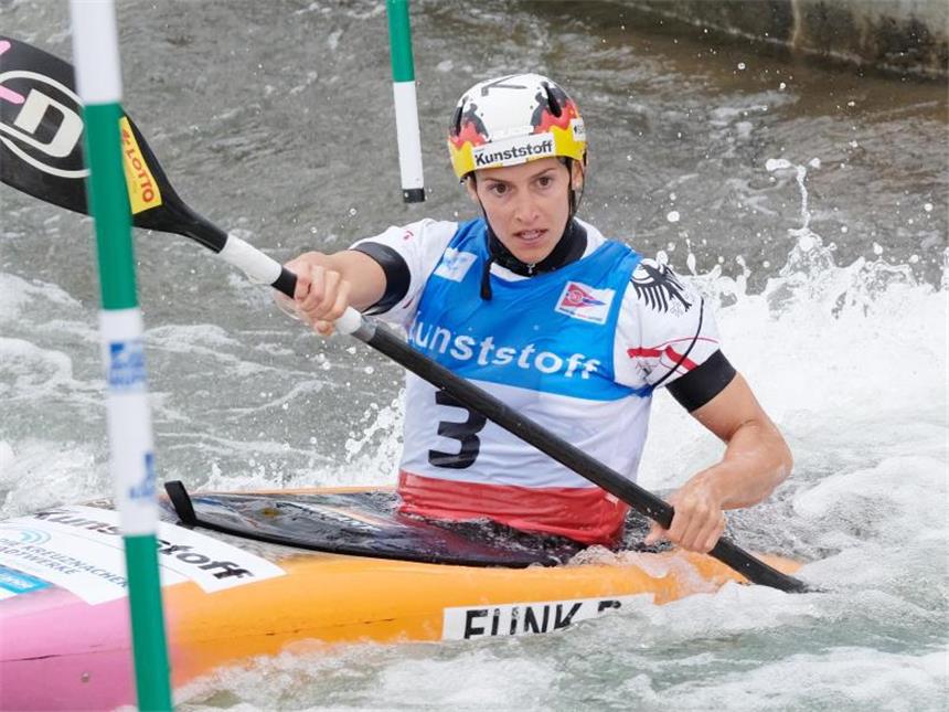 WM-Gold zum Auftakt für deutsche Kajak-Frauen Die deustchen Frauen um Ricarda Funk gewannen WM-Gold im nicht-olympischen Teamwettbewerb der Kajak-Einer. Foto: Sebastian Willnow