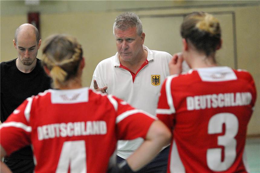 Spielplan der Korfball-EM: Alle Termine und Ergebnisse im Überblick Die deutsche Korfball-Nationalmannschaft wird von dem niederländischen Coach Wilco van den Bos betreut - auch bei der EM 2021 in Belgien.