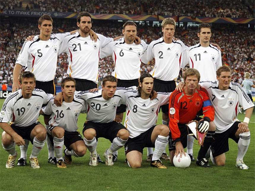Frings als Trainerpionier der Sommermärchen-Spieler Die DFB-Elf bei der WM 2006. Foto: Ronald Wittek