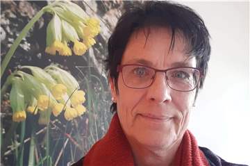 Die Diakonin der evangelischen Kirchengemeinde Selm, Petra Gruhnert, bietet künftig Fensterbesuche an.