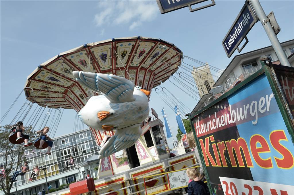 Der Kalender ist schon wieder voll: Das passiert 2019 in Castrop-Rauxel Die Dorfkirmes Henrichenburg steigt Mitte Juni 2019.