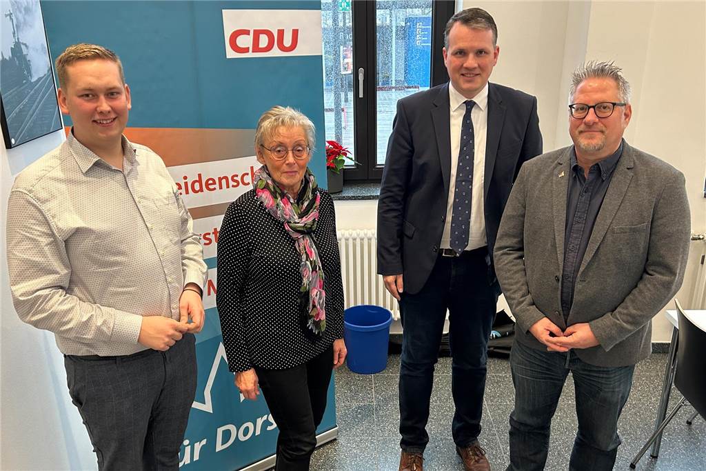 Tobias Stockhoff möchte 2025 erneut Bürgermeister werden CDU von links: Jan Heppner (Stadtverbandsvorsitzender), Gabriele Kleffmann (stellvertretende Fraktionsvorsitzende), Tobias Stockhoff (Bürgermeister) und Holger Krajewski (Fraktionsvorsitzender)