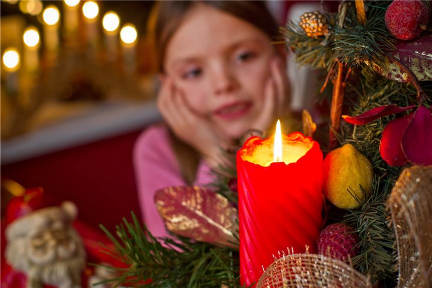 Für die Adventslichter sind bereits knapp 14.000 Euro gespendet worden Die Dorstener Wohlfahrtsverbände entzünden wieder Adventslichter und sorgen für glückliche Menschen an Weihnachten. (Symbolbild)