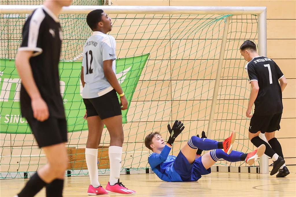 Die Dortmunder A-Junioren haben am Samstag den neuen Hallenfußball-Stadtmeister ausgespielt.