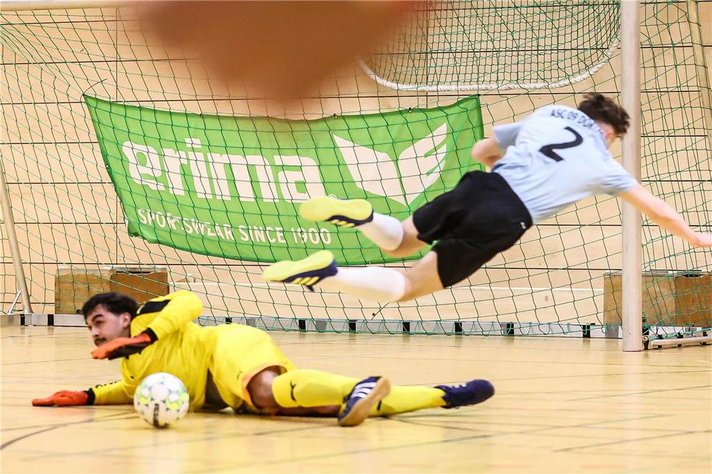 Die Dortmunder A-Junioren haben am Samstag den neuen Hallenfußball-Stadtmeister ausgespielt.