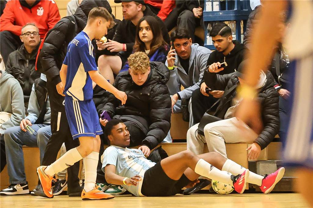 Die Dortmunder A-Junioren haben am Samstag den neuen Hallenfußball-Stadtmeister ausgespielt.
