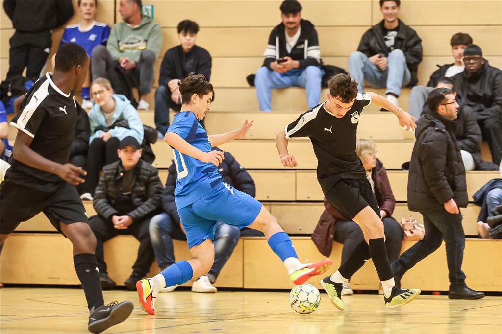 Die Dortmunder A-Junioren haben am Samstag den neuen Hallenfußball-Stadtmeister ausgespielt.