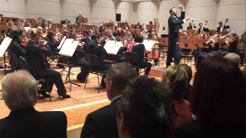 Die Dortmunder Philharmoniker präsentieren in der Spielzeit 2017/18 zehn Sinfoniekonzerte im Konzerthaus Dortmund.