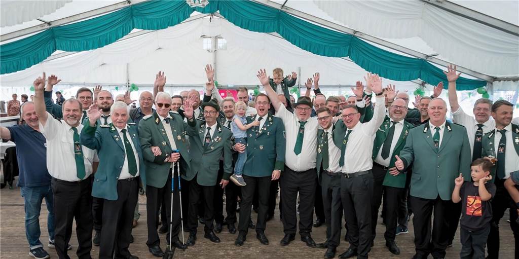 Dortmunder Schützenverein erlebt nach 170 Jahren Premiere, die es in sich hat Bürgerschützenverein Oespel-Kley 41. Dorf- und Schützenfest