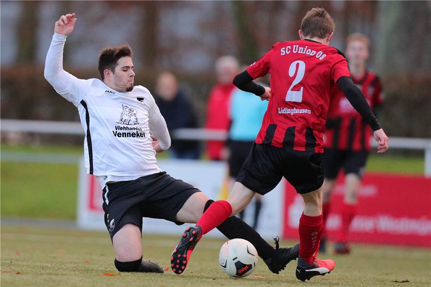Der Terminplan steht: Das sind die Eckpunkte der kommenden Fußball-Saison 2020/21 Die Eckdaten für den Terminkalender der kommenden Bezirksliga-Saison stehen - auch für die Fußballer des FC Nordkirchen (in Weiß).