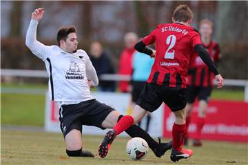 Die Eckdaten für den Terminkalender der kommenden Bezirksliga-Saison stehen - auch für die Fußballer des FC Nordkirchen (in Weiß).