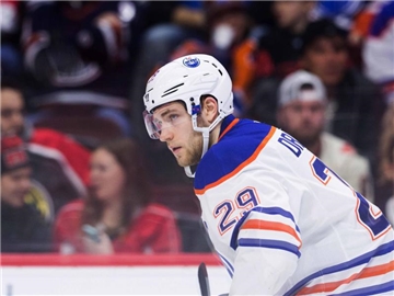 Die Edmonton Oilers sind auch dank Leon Draisaitl auf Kurs. Foto: Daniel Lea