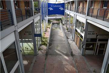 Die ehemalige Ladenzeile Wulfener Markt ist inzwischen ein "Lost Place". Bevor sie in nächster Zeit abgerissen wird, hat sich unser Reporter - mit Erlaubnis - dort umgesehen.