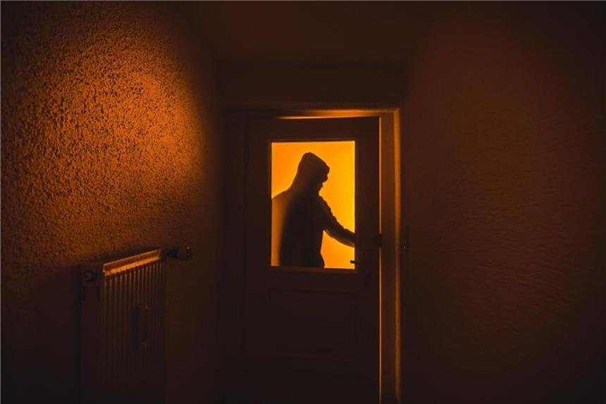 Die Einbruchszahlen erleben ein Hoch während der Urlaubszeit. Mit einer Hausratsversicherung ist man vor allzu großem Verlust geschützt. Foto: Nicolas Armer