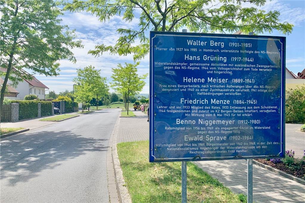 Ersatz gefunden: Bürgeranhörung vor Ort fiel wegen Corona-Pandemie aus Die Einfahrt zur Siedlung in Menglinghausen: Die Einwohner in Menglinghausen sollen auch ohne die zugesagte Infoveranstaltung zum Bauprojekt „Welcome HoMe“ Fragen stellen können.