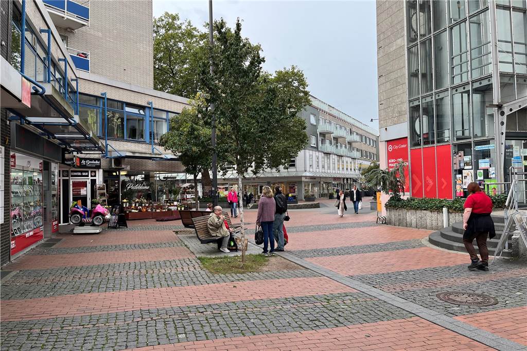 XXX Heute ist die Straße „Im Ort“ kein besonders florierendes Einkaufszentrum.