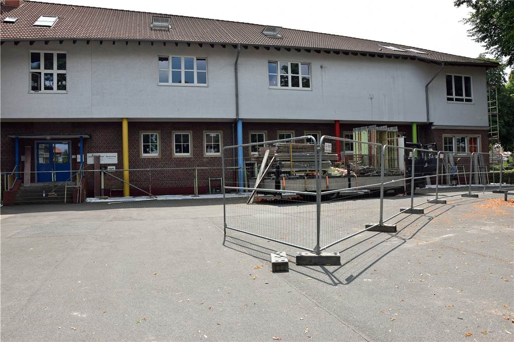 Einschulung in der Marienschule Herbern findet an zwei Tagen statt Die Einschlung findet an der Lambertusschule in Ascheberg auf dem Schulhof statt.