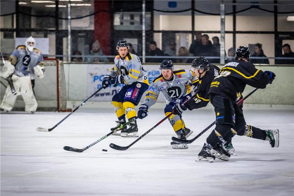 Die Eisadler Dortmund feierten den nächsten Sieg - auswärts in Bergisch Gladbach gelang ein 6:3-Erfolg.