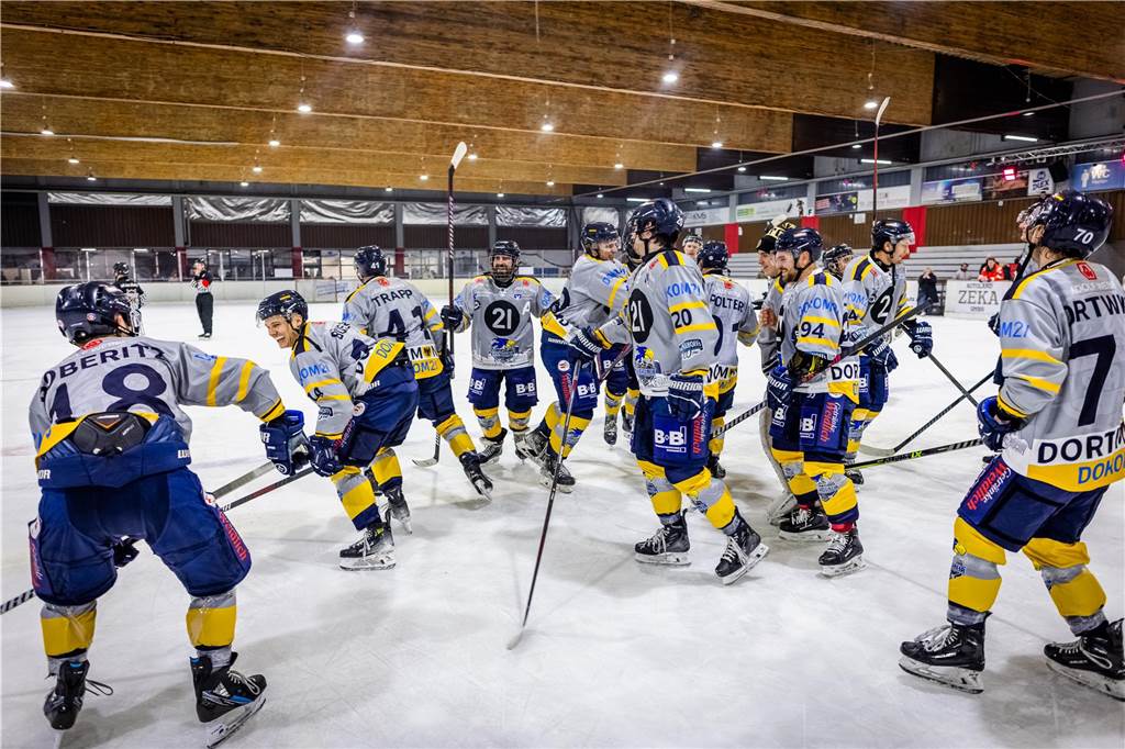 Die Eisadler Dortmund feierten den nächsten Sieg - auswärts in Bergisch Gladbach gelang ein 6:3-Erfolg.